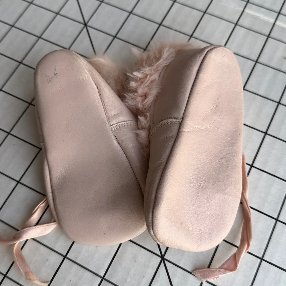 Vintage 1950s Pink Leather Baby Shoes Rabbit Fur Trim Ribbon Ties Prewalker